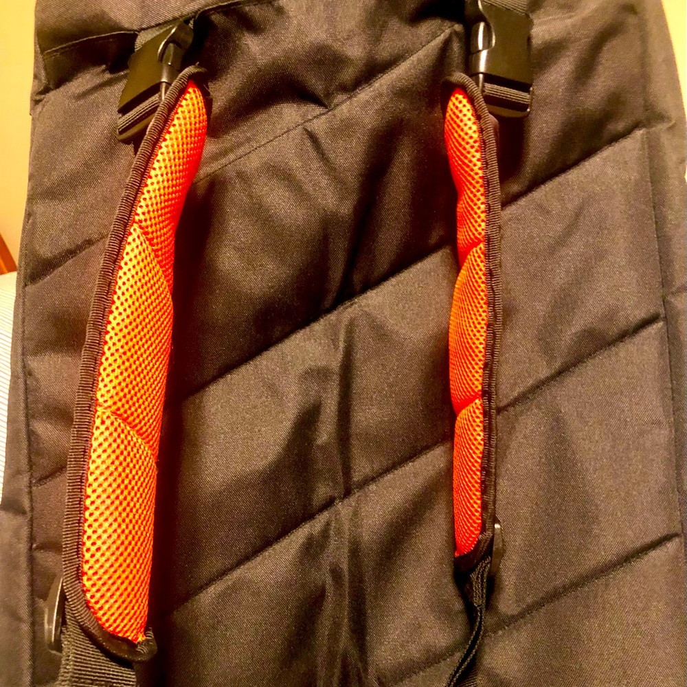 Pre-Owned Head Tour Team 12 R Tennis Bag - Picture 15 of 15